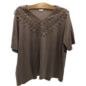 HUMMINGBIRD 1X Brown V-Neck Short Sleeve Top Lace Rhinestone Trim